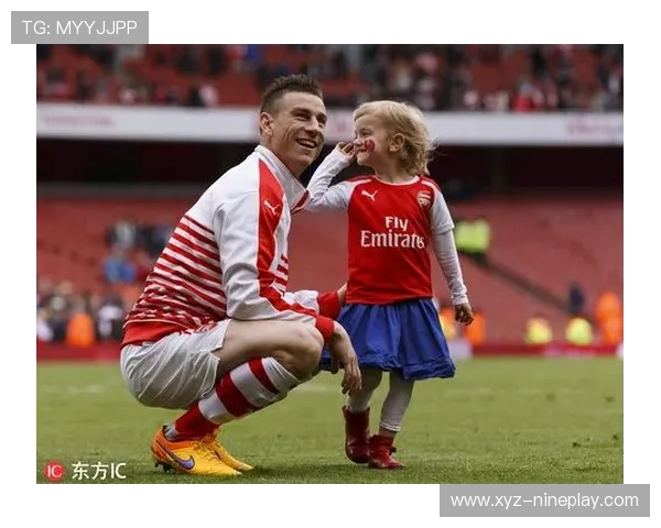 足球明星与宠物们的亲密生活揭秘他们如何与心爱的小动物共度时光 足球明星与宠物们的亲密生活揭秘他们如何与心爱的小动物共度时光